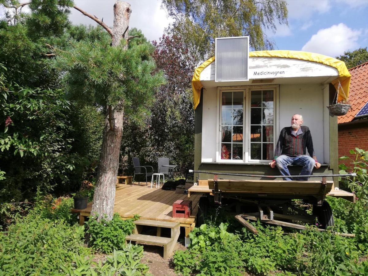 Shamanens Hule Bed & Breakfast Haslev Exterior foto
